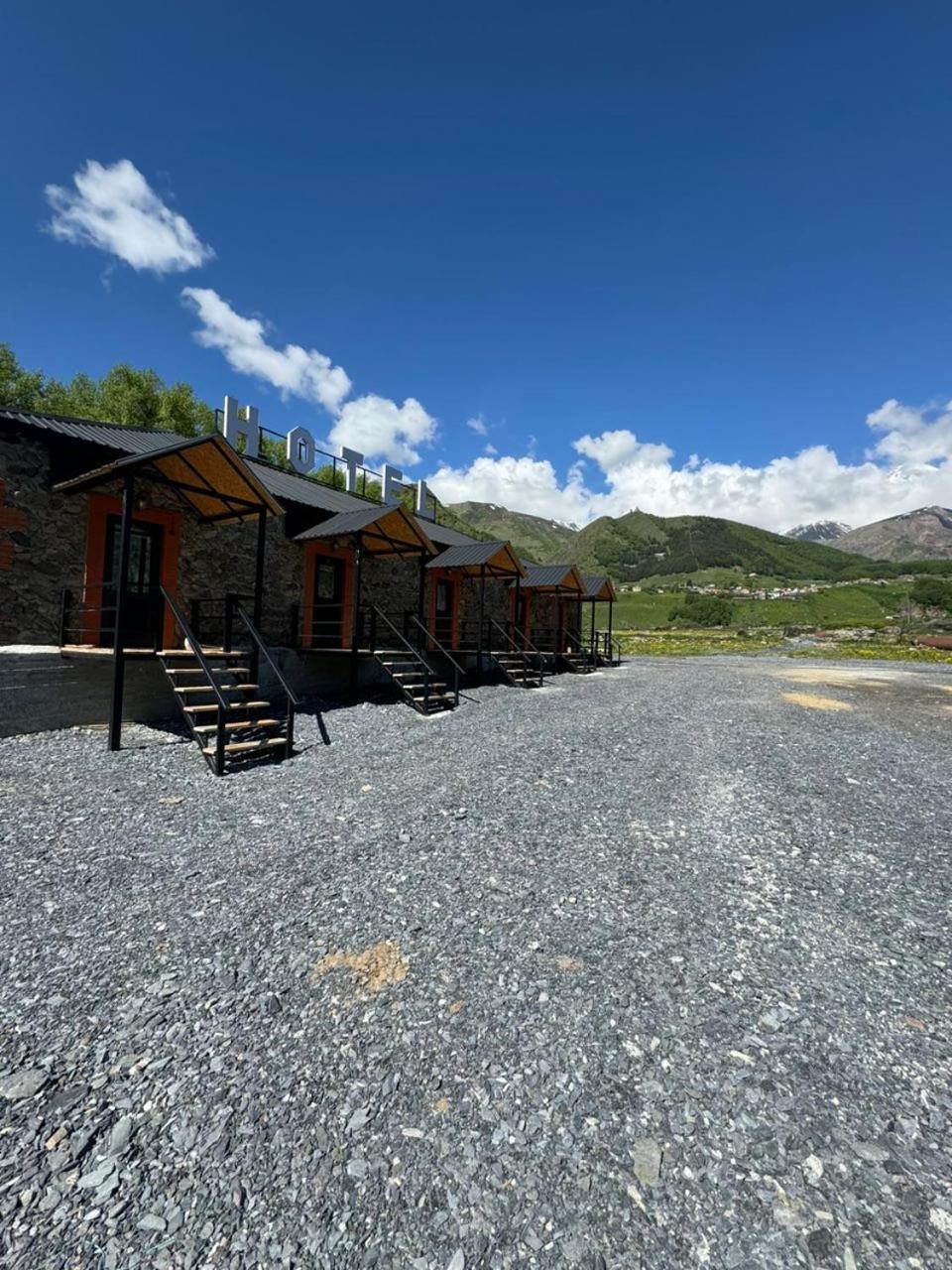 Hotel Pavilion Garden Kazbegi Exteriör bild